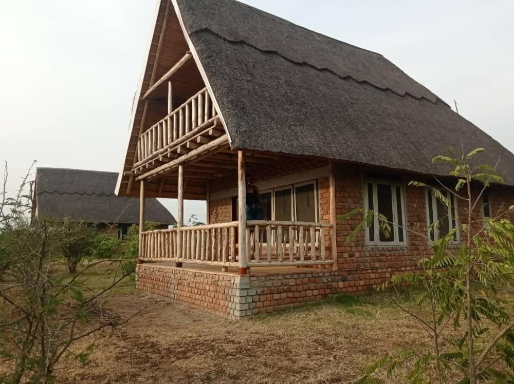 Tabingi Safari Cottages Katunguru 외부 사진